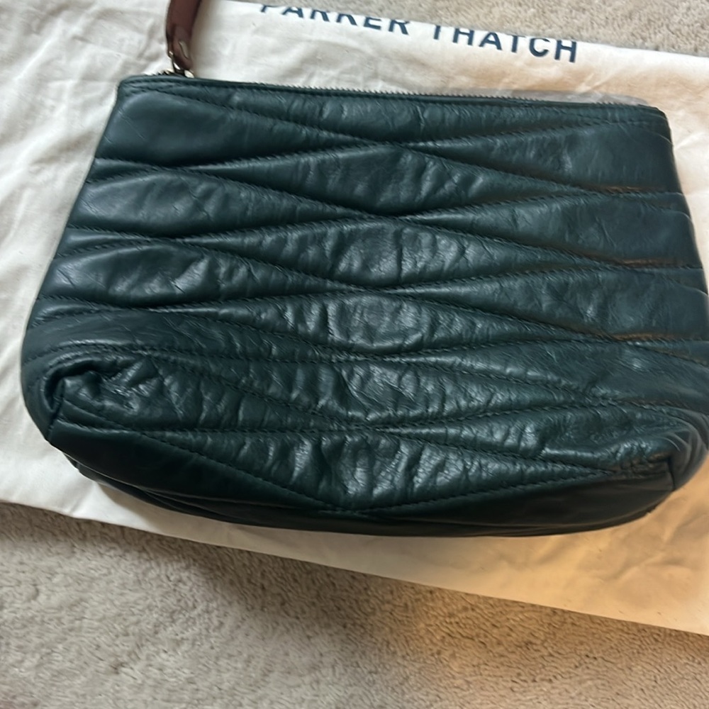 NWOT Parker Thatch Bella Clutch in Hunter Green. Strap not included. - Picture 2 of 4